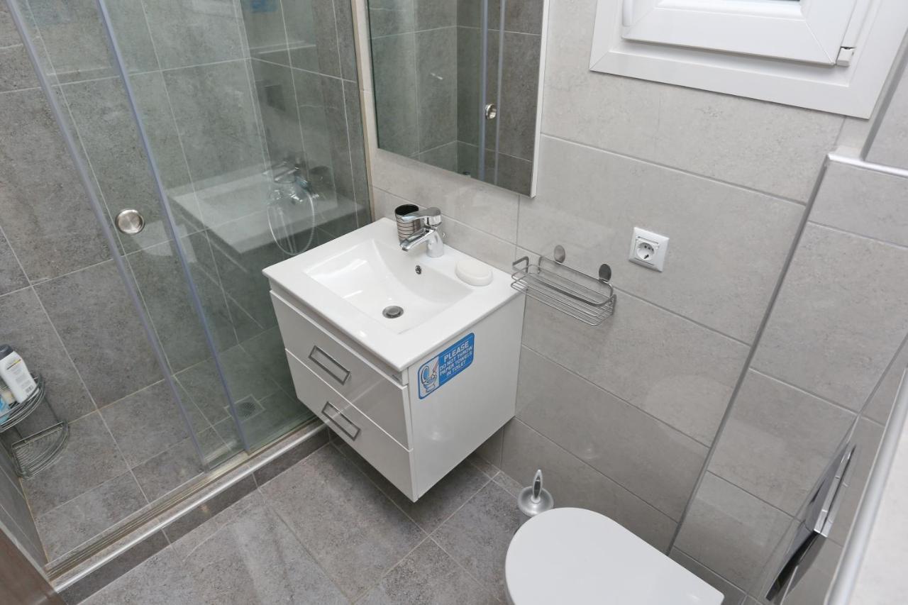 Saint Dimitris Center Sea View Apartment *